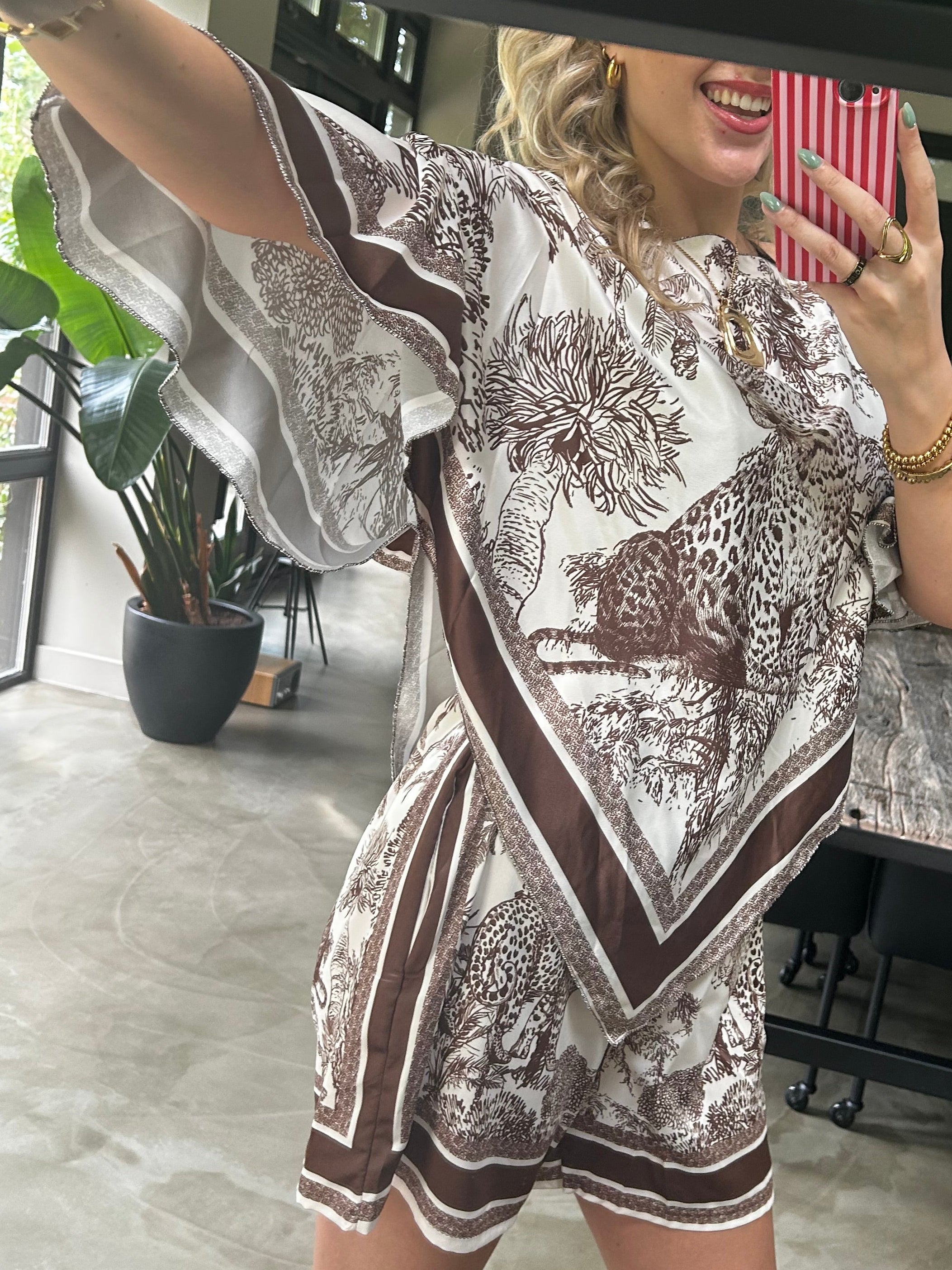 Top - Vivian Bruin