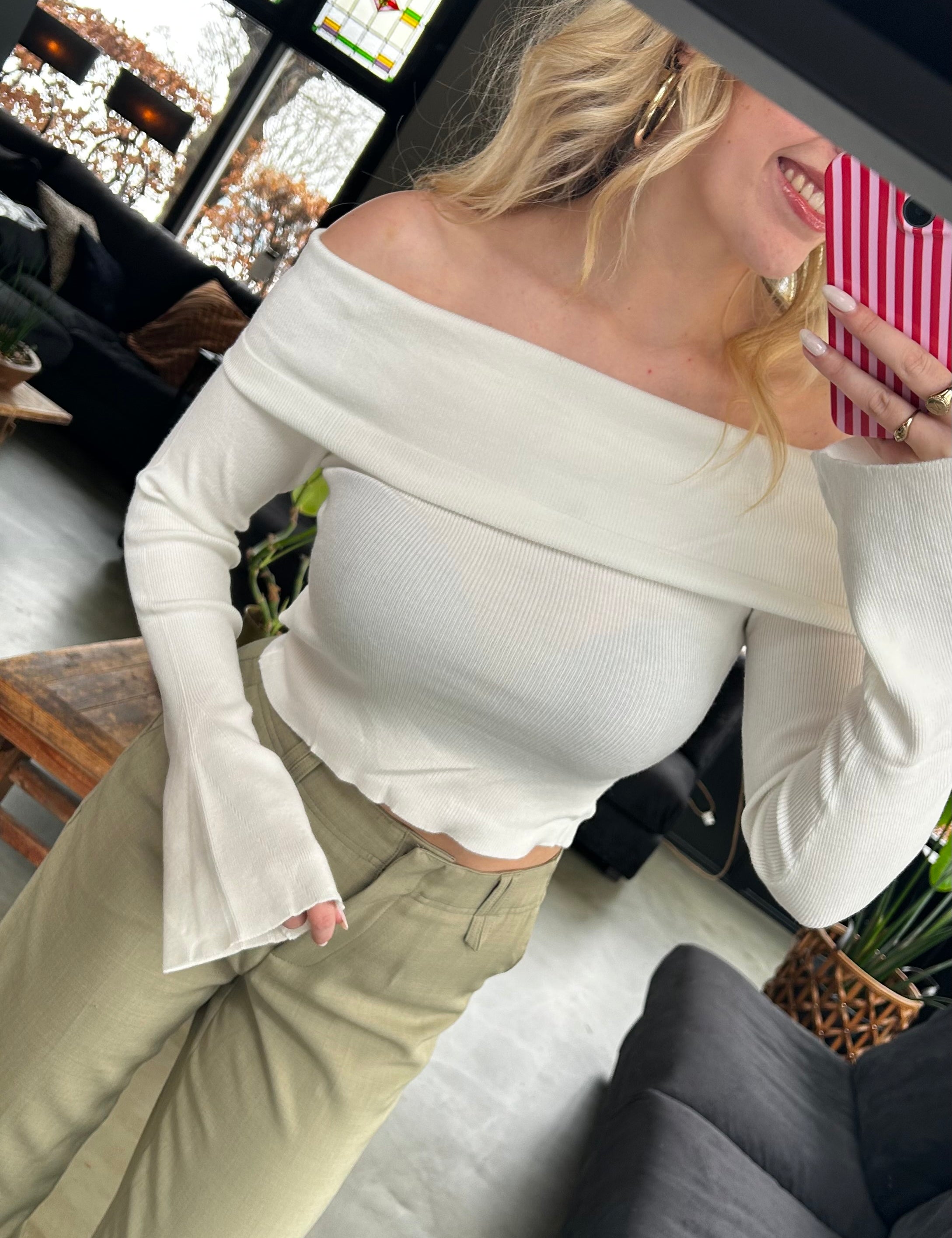 witte-off-shoulder-top_2.jpg